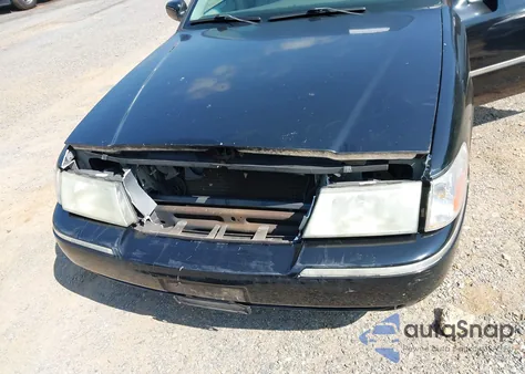 2005 Mercury Grand Marquis Ls/Lse from USA, damaged, VIN 2MEFM75W15X637281